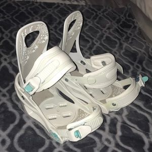 M3 Solstice Junior Girls Bindings